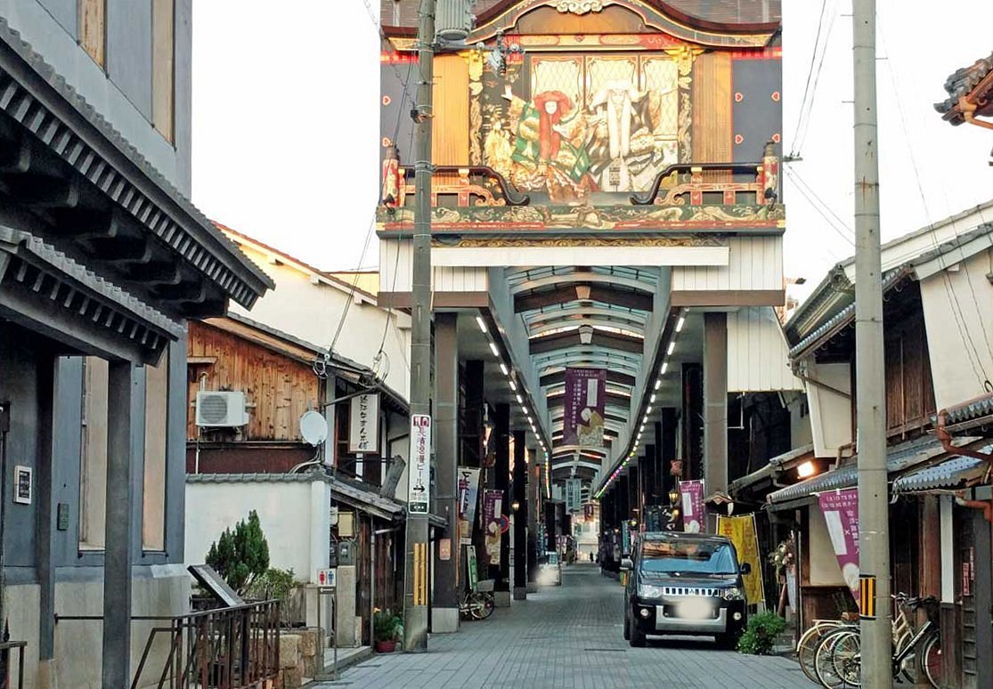 🛍️ 검은 벽 광장(구로카베 스퀘어) 이미지 10